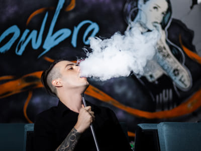 The Art of Stealth Vaping: How to Vape Discreetly in Public