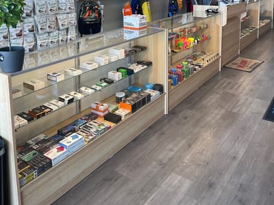 20 After 4 Smoke & Vape Shop / Delta 8 / Esco Bar / Elf Bar / Cbd