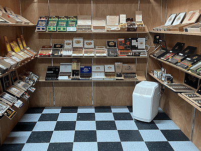 318 Cloudz Smoke & Vape Shop