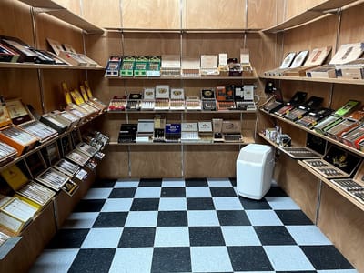 318 Cloudz Smoke & Vape Shop