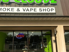 318 Cloudz Smoke & Vape Shop