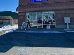 320 Smoke & Vape shop