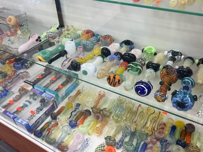 4D Smoke and Vape Shop | Kansas City, MO