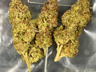 AJ's SMOKE & NOVELTY SHOP / CBD & D8