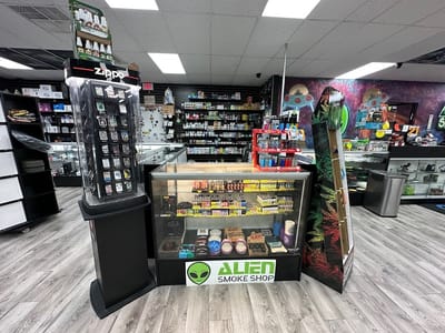Alien Smoke & Vape Shop