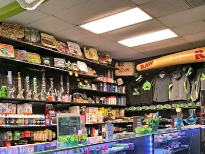 Area 51 Tobacco & Novelties (Little Creek)