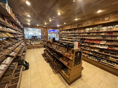 AV Tobacco - Apple Valley