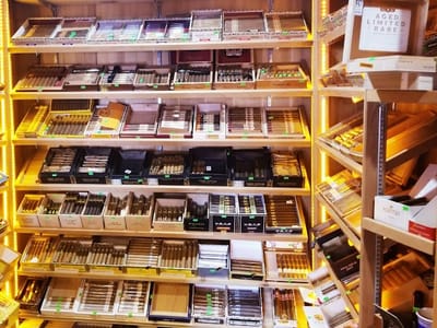 AZ Tobacco And Vapor