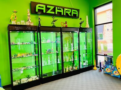 Azara Smoke N Vape : Milwaukee, WI