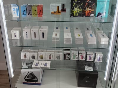 Bigg Smoke - Vapes Bongs CBD Kratom