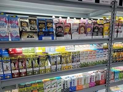 Bigg Smoke - Vapes Bongs CBD Kratom