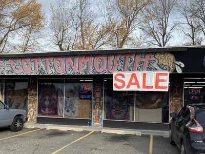 Chief Cottonmouth Smoke Shop