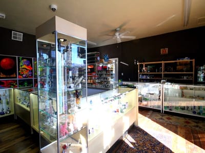 Chili Heads Glass & Vape