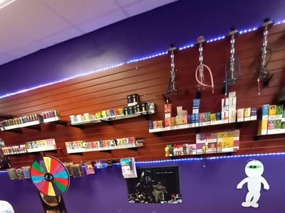 Chimney Daze Smoke & Vape Shop Too