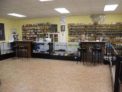 Chuckin Clouds Vape Shop