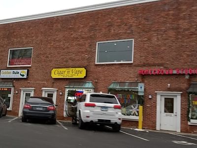 Cigar N Vape (Cigars,Hookah,Disposable Vapes ,CBD, Kratom, Delta-8, Glass bongs, Head shop)