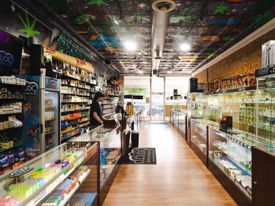 Cloud 9 Smoke, Vape, & Hookah Co. - Virginia Highlands