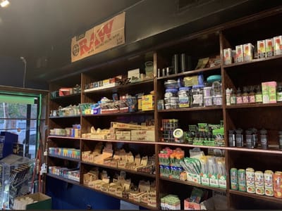 Cloud Vapes & Smokes