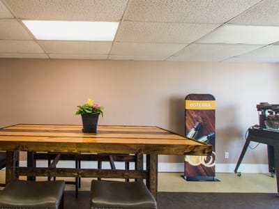 Colonial Hemp & Vape