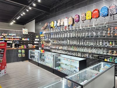 CRAZY PIPES AND VAPES SMOKE SHOP - CLEVELAND 25TH ST