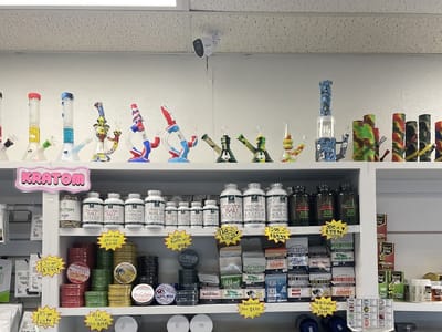 Crazy Vape CBD Escobar HHC Delta 8 Delta 10 3chi THC 0 Hookah Water Pipe OPMS Kratom Cigar Shop