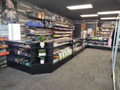 DAYDREAMZ 2 Smokez 'N' Vapez