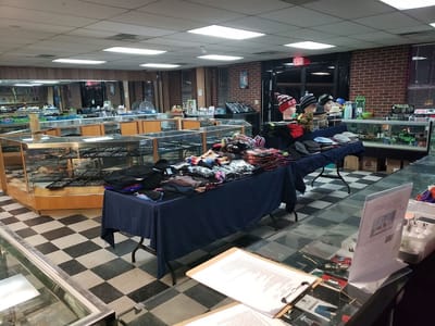 Deviants den of greer