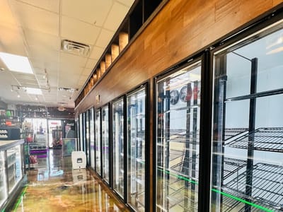 Di Ganja Vape and Smoke