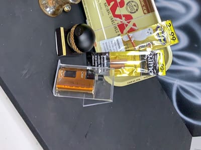 Di Ganja Vape and Smoke