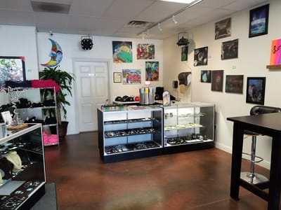 Empire Merch. Co. Smoke & Vape