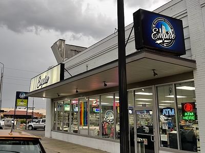 Empire Merch. Co. Smoke & Vape