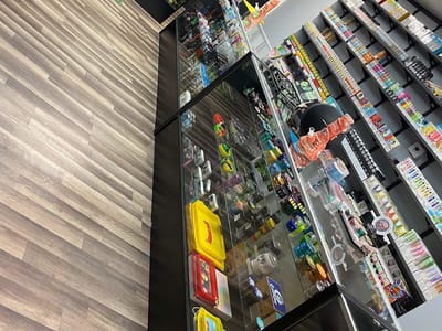 Estep’s Smoke Shop - Downtown