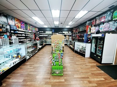 G & J Smoke & Vape Shop