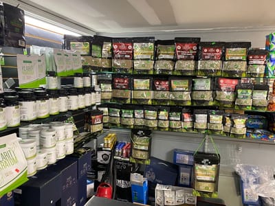 Golden Cave Tobacco-Vape-Hookah