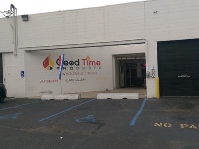 Good Time Super Smoke Shop