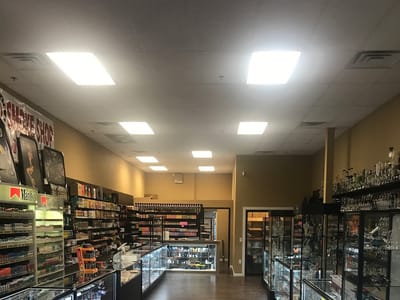 Gravitate Smoke & Vape