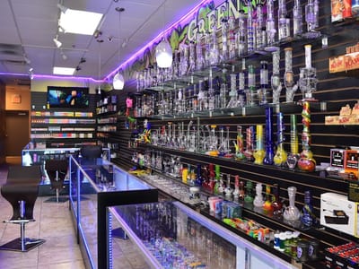 Green Smoke Vape & Tobacco