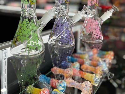 Groovy Glassware - Smoke & Vape