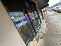 Groovy Glassware - Smoke & Vape