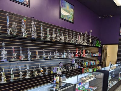 Groovy Glassware - Smoke & Vape