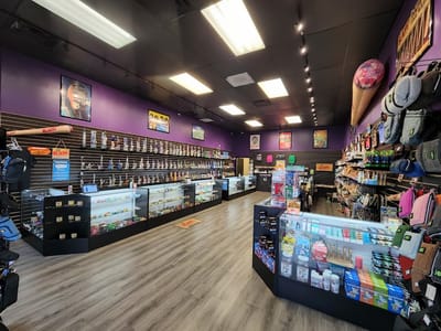 Groovy Glassware - Smoke & Vape