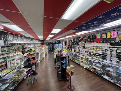 Happy Daze Smoke & Vape -Kratom Shop