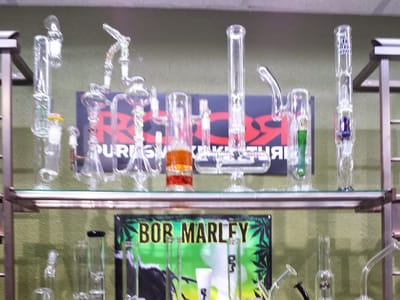 Hazel Sky Smoke & Vape #1 Fredericksburg