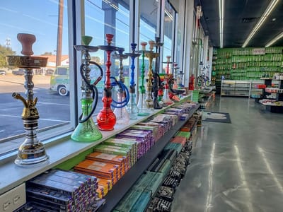 Headquarters Smoke and Vape