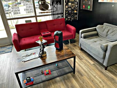 HOLY SMOKES Vape & Smoke