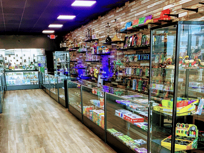 HOLY SMOKES Vape & Smoke