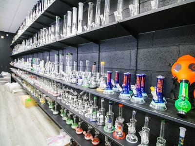 House of Hookahs Smoke Shop and Vape Shop WVC Redwood