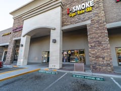 I Smoke Cigars & Vape ( Lucky Smoke )