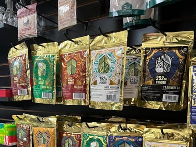 Jaguar Smoke and Vape 2