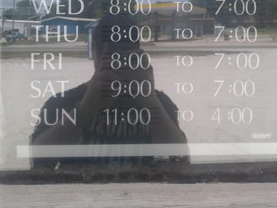 JB Hawks Discount Tobacco and Vape